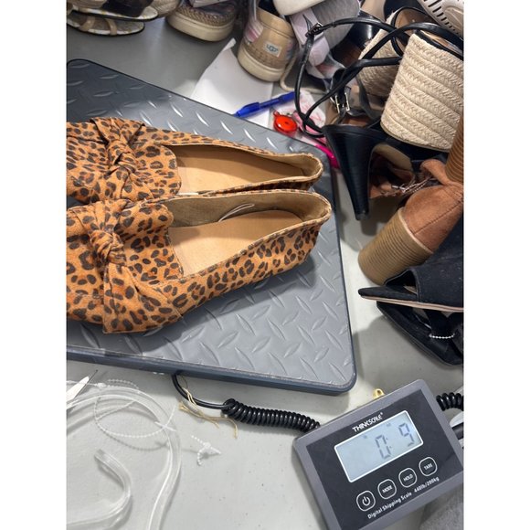 Maurices Bianca Leopard Print Front Knot Flats Womens 8 Slip-On Faux Suede Tan - Picture 10 of 10